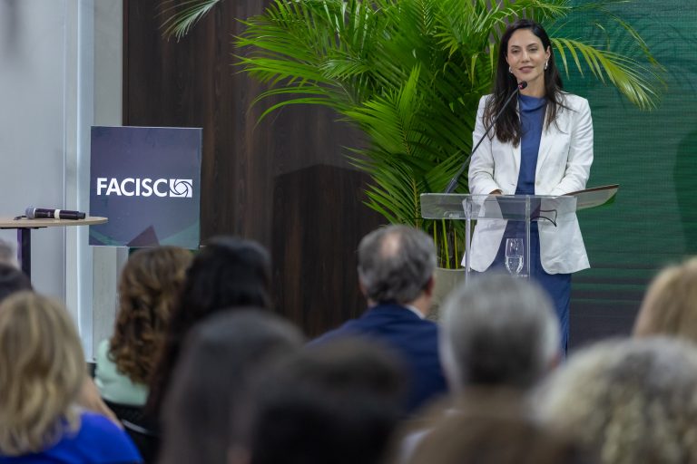 54933044117_c52408a0ed_k