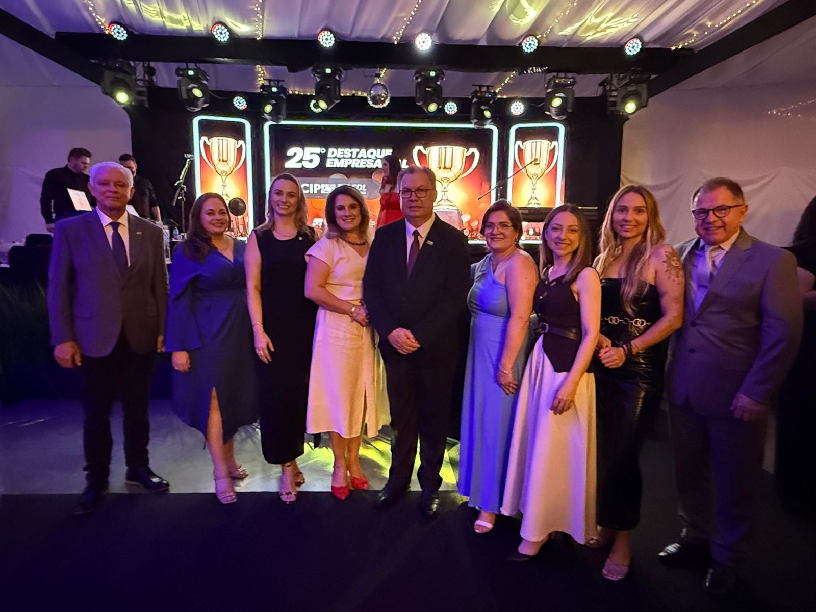 Palmitos celebra quem faz a economia acontecer em noite de reconhecimento aos empreendedores