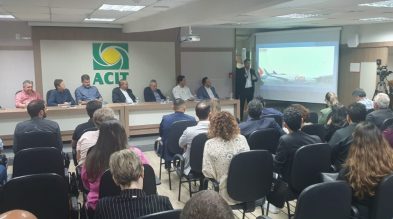 Concessionária apresenta cronograma para ações no Aeroporto Regional de Jaguaruna Concessionária apresenta cronograma para ações no Aeroporto Regional de Jaguaruna