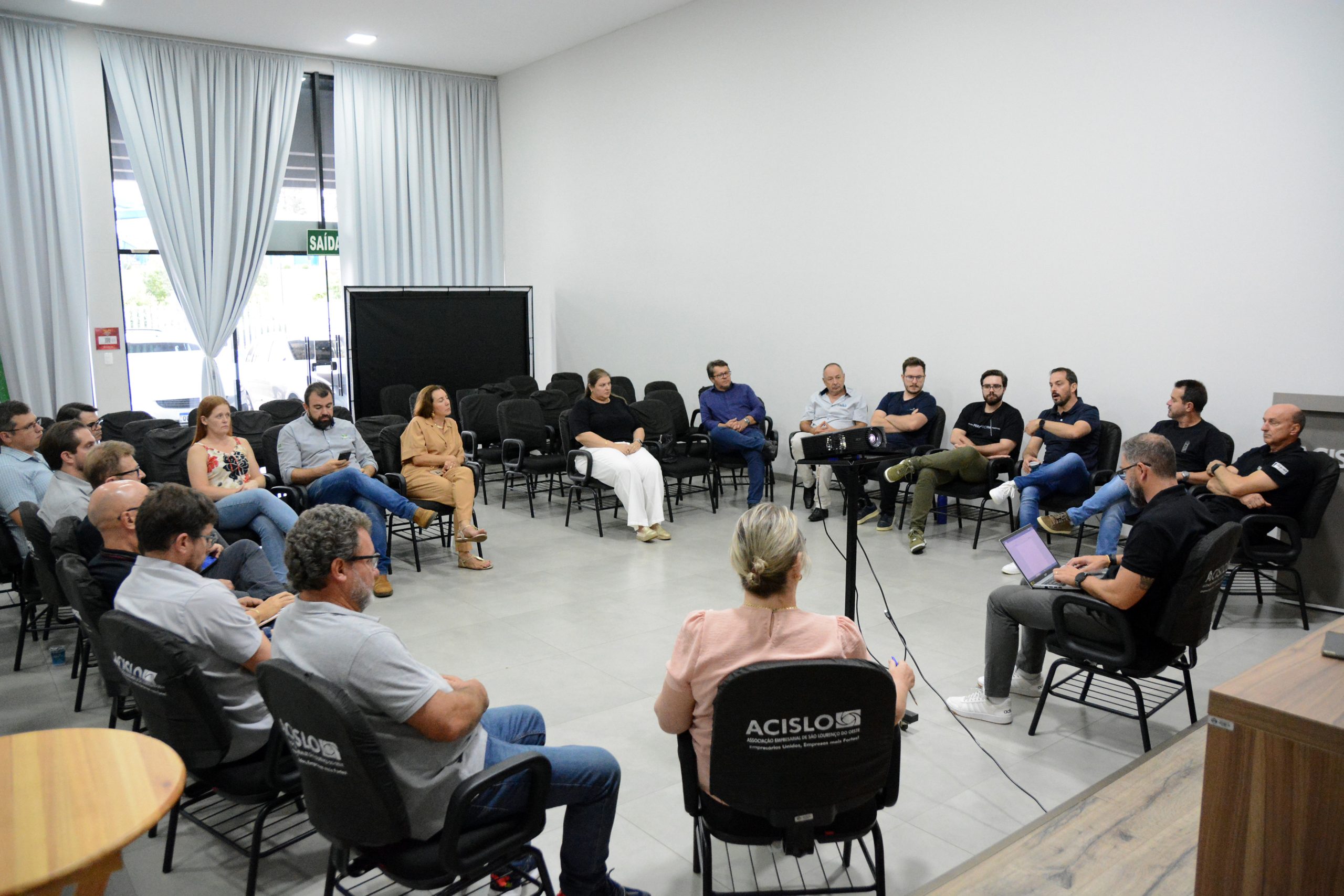Diretoria da Acislo debate Voz Única e projeta ações para o ano Diretoria da Acislo debate Voz Única e projeta ações para o ano