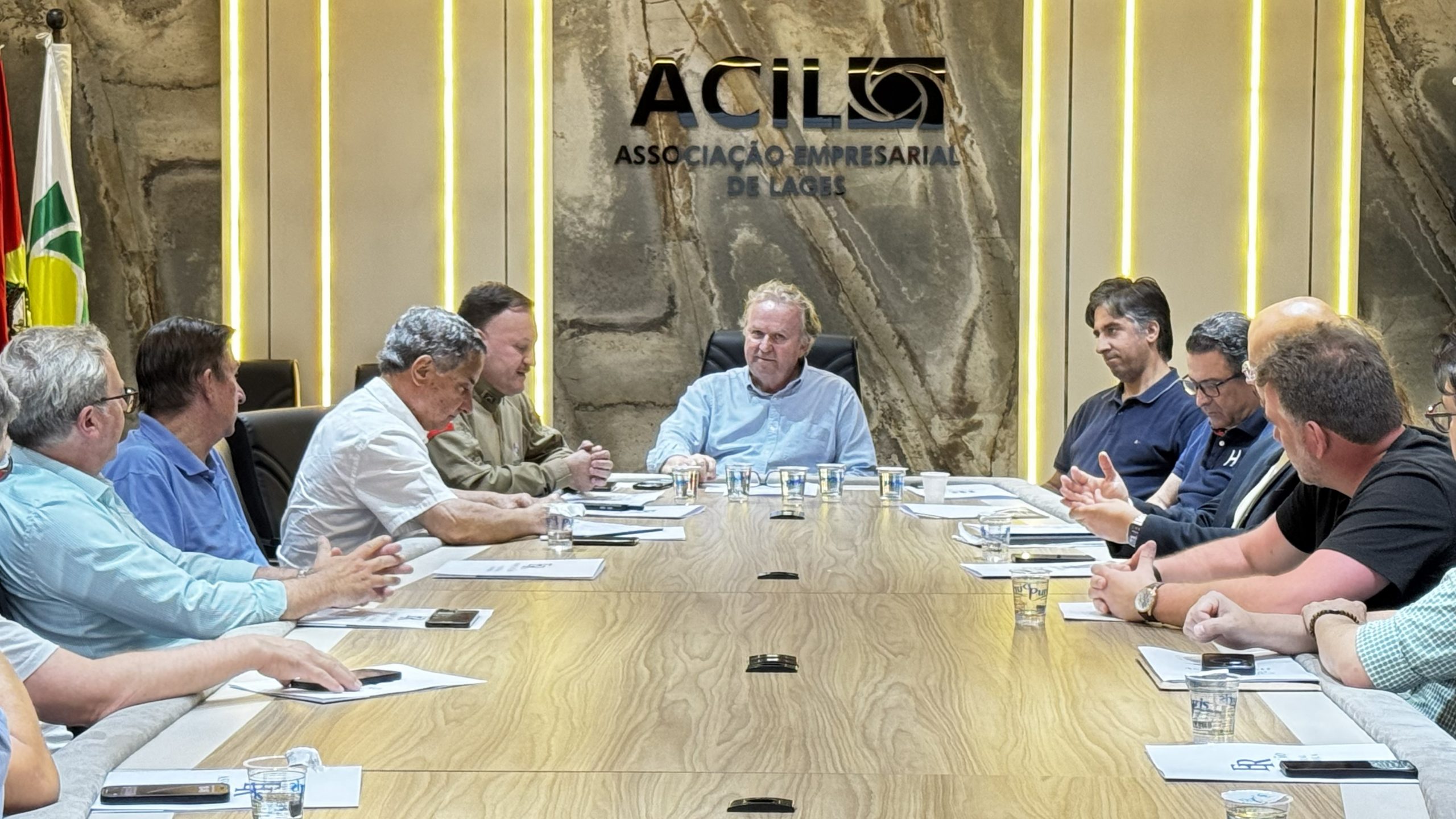 Segurança pública esteve em pauta na reunião da diretoria da ACIL