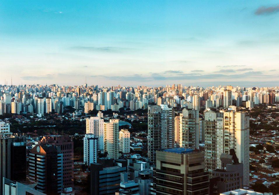 Santa Catarina lidera geração de empregos na construção de edifícios no Sul e Sudeste em 2025