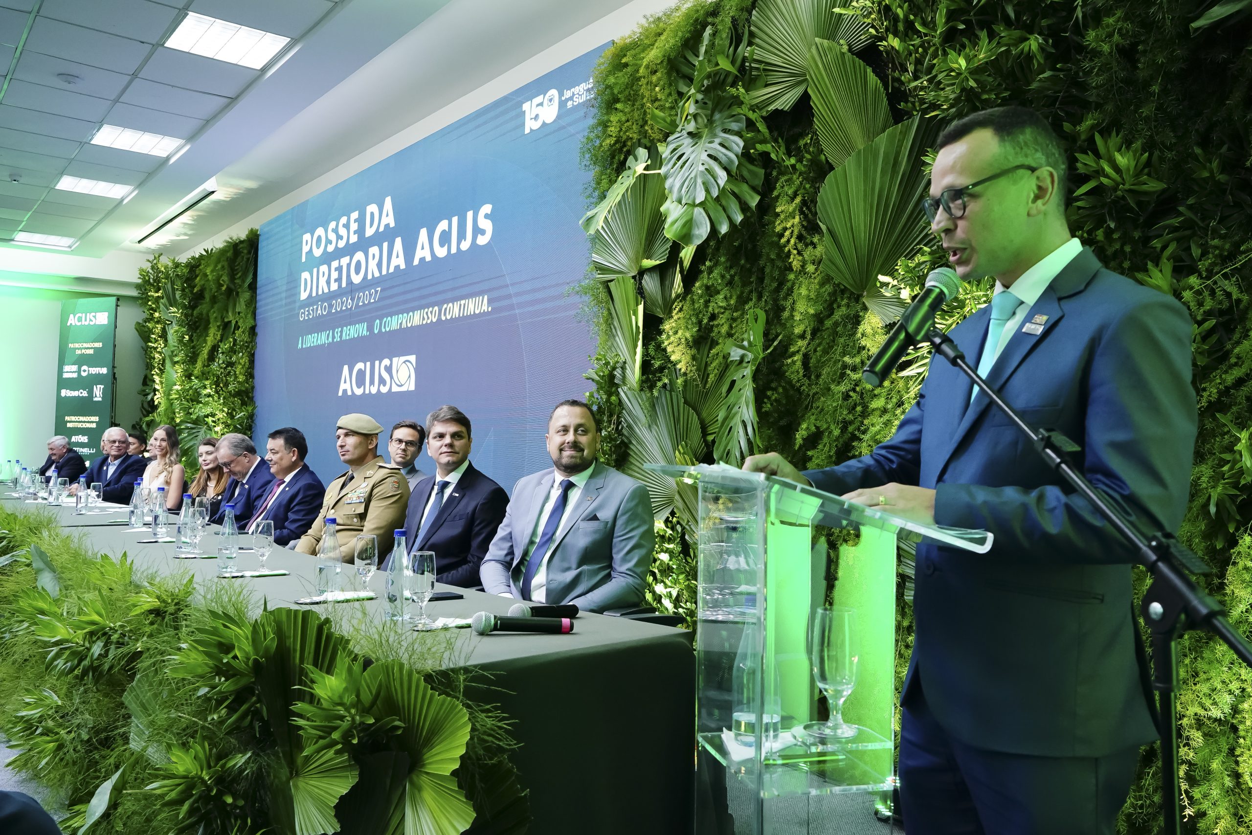 ACIJS renova lideranças e reafirma compromissos com desenvolvimento regional
