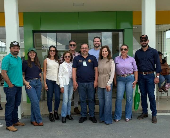 Núcleo de Agronegócios da ACIL realiza visita técnica no Show Tecnológico Copercampos