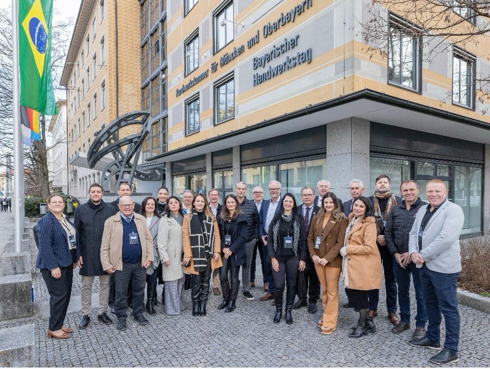 Missão a Alemanha reforça as raízes e a força do associativismo Missão a Alemanha reforça as raízes e a força do associativismo