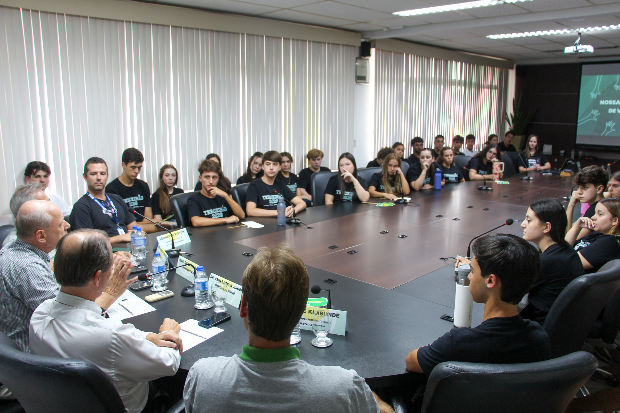 ACIBr recebe visita da primeira turma de alunos do terceirão em 2026