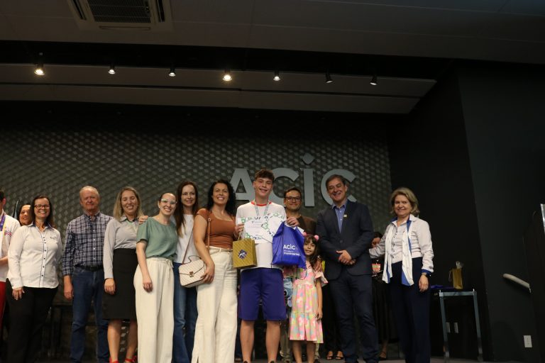 Destaque Matemática 02