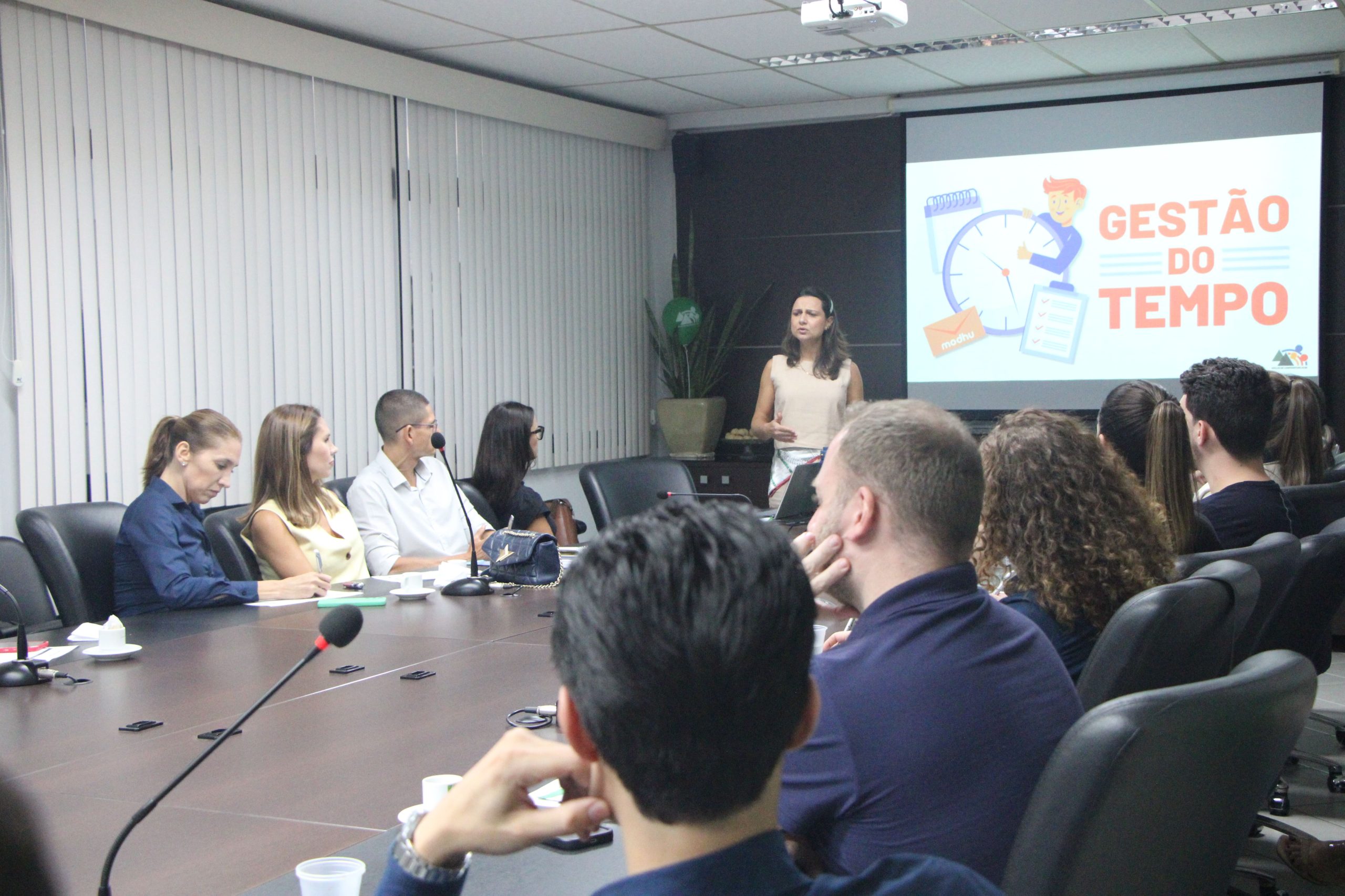 Gestão do tempo é tema de palestra para Núcleo de Cooperativas da ACIBr