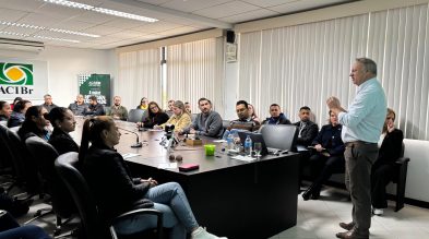 ACIBr reúne empresas para discutir riscos químicos e segurança no trabalho