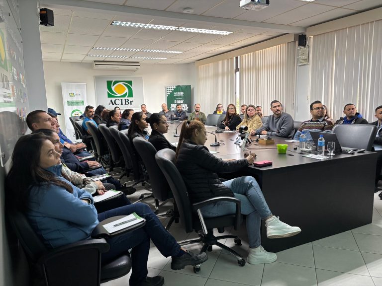 Palestra sobre riscos químicos no trabalho Palestra sobre riscos químicos no trabalho
