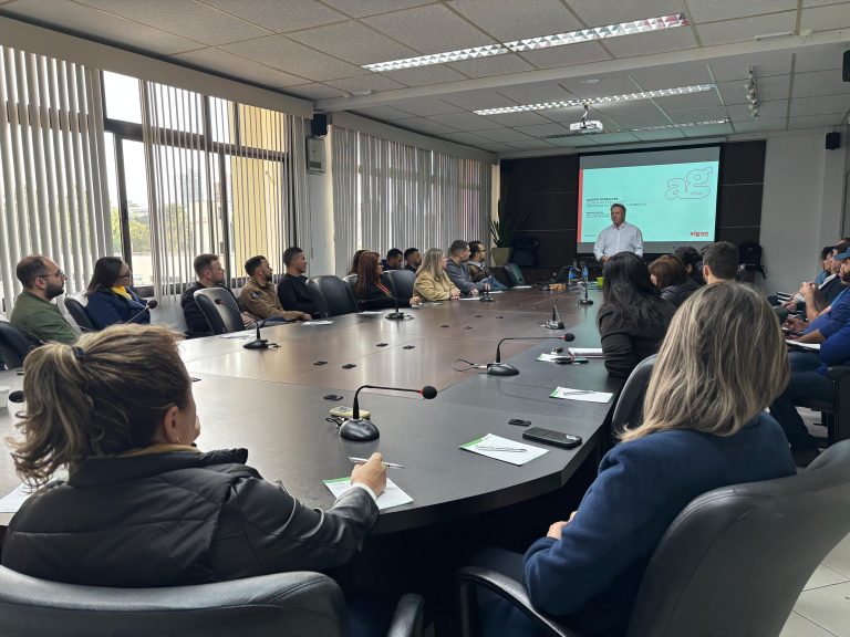 Palestra sobre riscos químicos no trabalho Palestra sobre riscos químicos no trabalho
