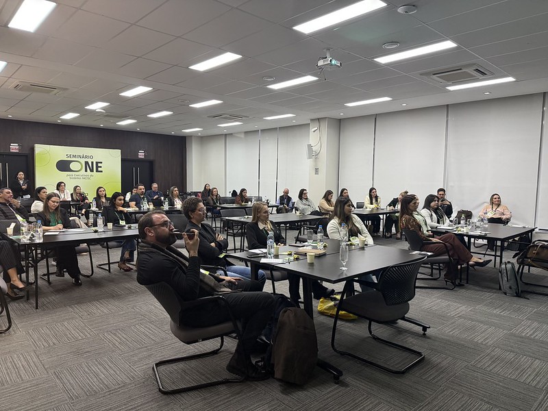 Seminário ONE prepara executivos para os desafios de liderança nas ACIs Seminário ONE prepara executivos para os desafios de liderança nas ACIs