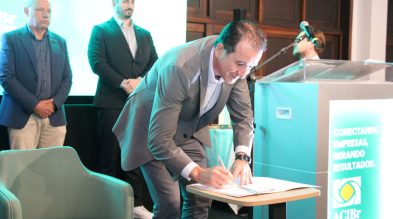 Almoço de Ideias da ACIBr reúne 250 lideranças e promove diálogo entre setor produtivo e poder público Almoço de Ideias da ACIBr reúne 250 lideranças e promove diálogo entre setor produtivo e poder público