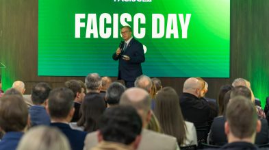 FACISC celebra 76 anos de história, lança Voz Única 2026 e homenageia lideranças do associativismo catarinense