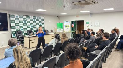 Palestra sobre violência contra a mulher lota auditório da ACIC em Caçador