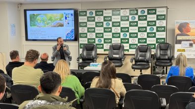 Política no cotidiano é tema de mesa-redonda promovida em Caçador