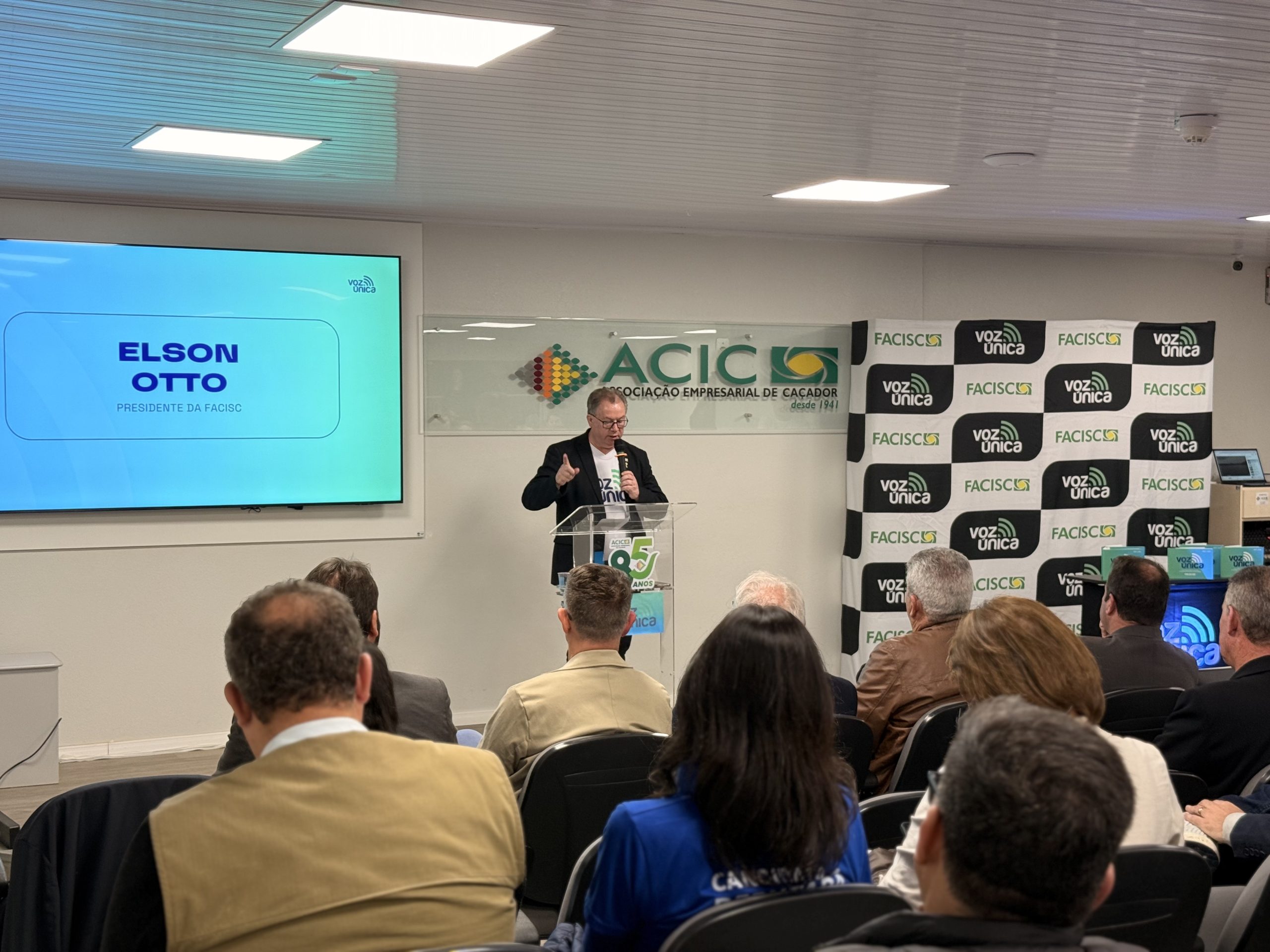 Voz Única: setor produtivo do Meio Oeste leva a candidatos pauta de energia, saúde e segurança Voz Única: setor produtivo do Meio Oeste leva a candidatos pauta de energia, saúde e segurança