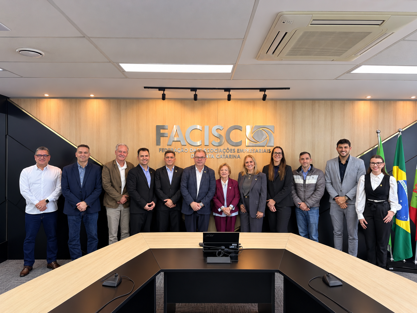 Missão empresarial ao Paraguai reúne empresários e amplia conexões para negócios internacionais Missão empresarial ao Paraguai reúne empresários e amplia conexões para negócios internacionais