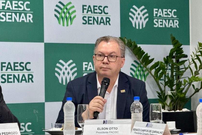 FACISC defende preservação da navegabilidade do Rio Itajaí-Açu no projeto da Super Ponte FACISC defende preservação da navegabilidade do Rio Itajaí-Açu no projeto da Super Ponte