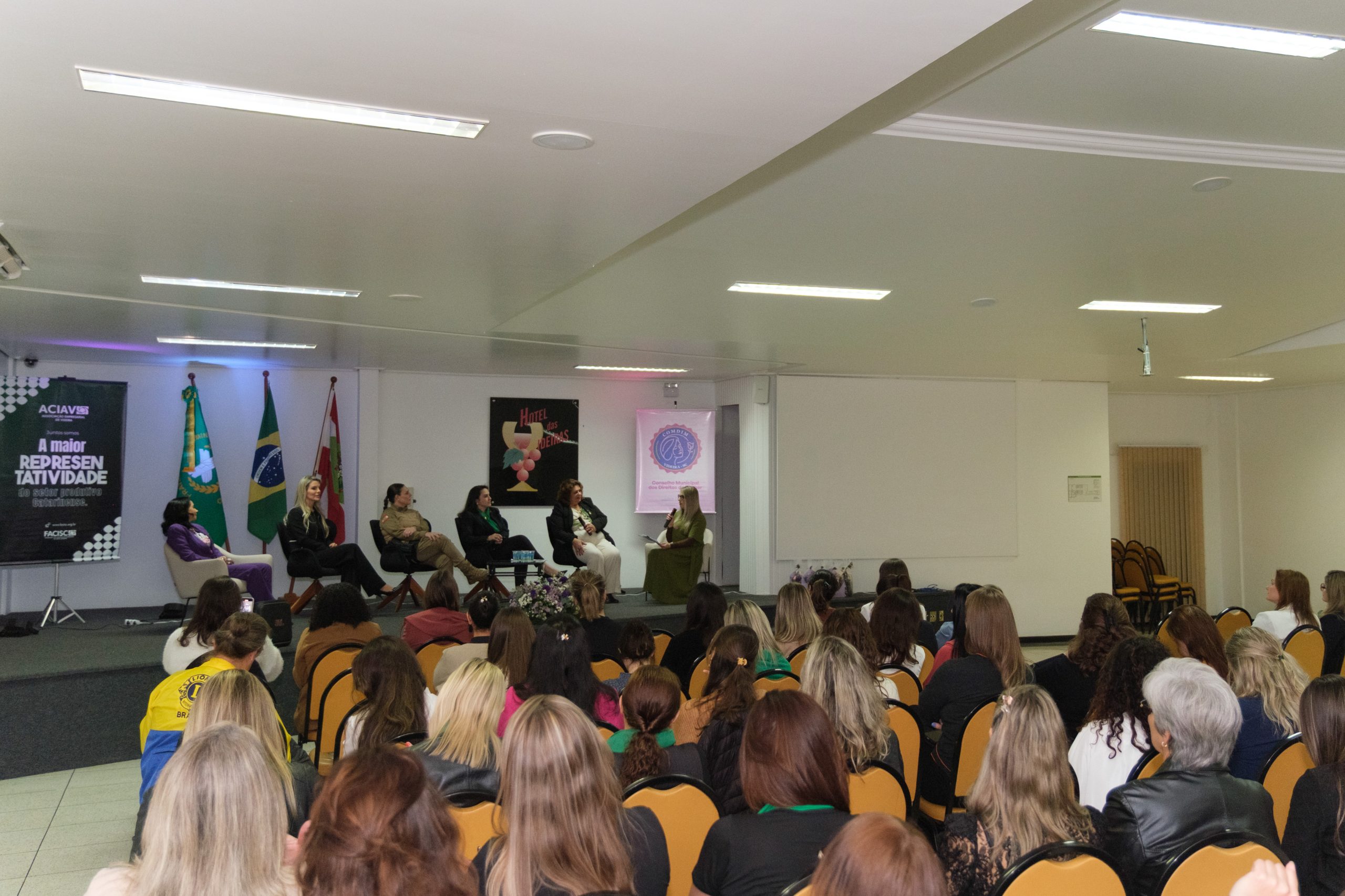 Agosto Lilás: ACIAV promove painel sobre prevenção e enfrentamento à violência contra a mulher Agosto Lilás: ACIAV promove painel sobre prevenção e enfrentamento à violência contra a mulher