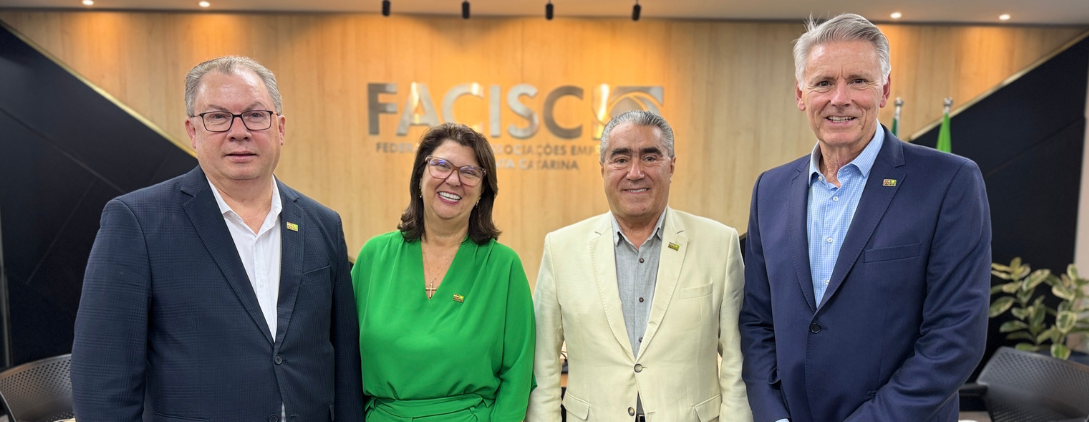 Rita Conti é eleita a primeira mulher presidente da FACISC em 76 anos de história