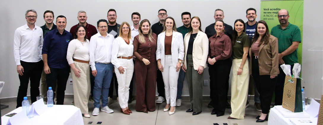 Caroline Maldaner é eleita vice-presidente da FACISC no Extremo Oeste para 2027–2029