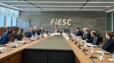 Orçamento para rodovias federais de SC e fim da escala 6X1 preocupam setor produtivo