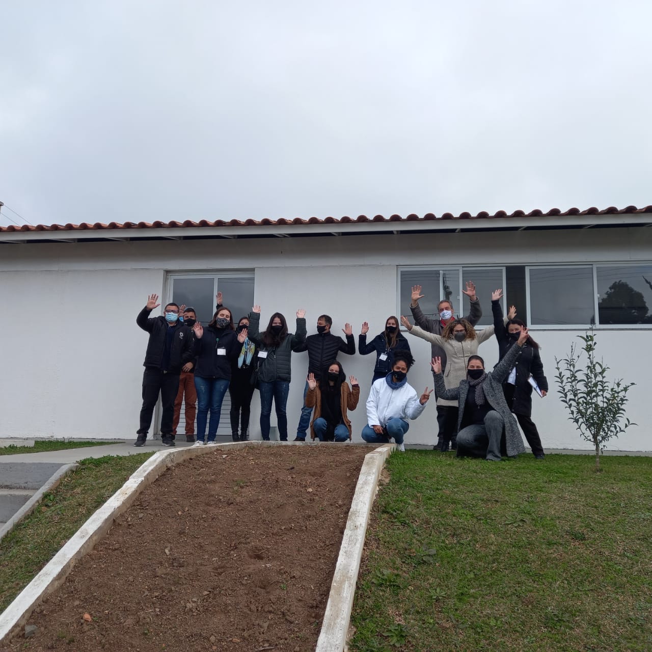 Núcleo de Imobiliárias da ACIL inicia de projeto de horta comunitária para moradores do Guarujá