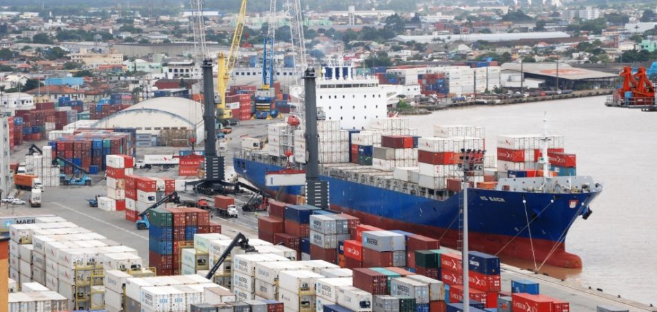 Economia catarinense fecha 2025 com resiliência e projeção estável para 2026, aponta FACISC