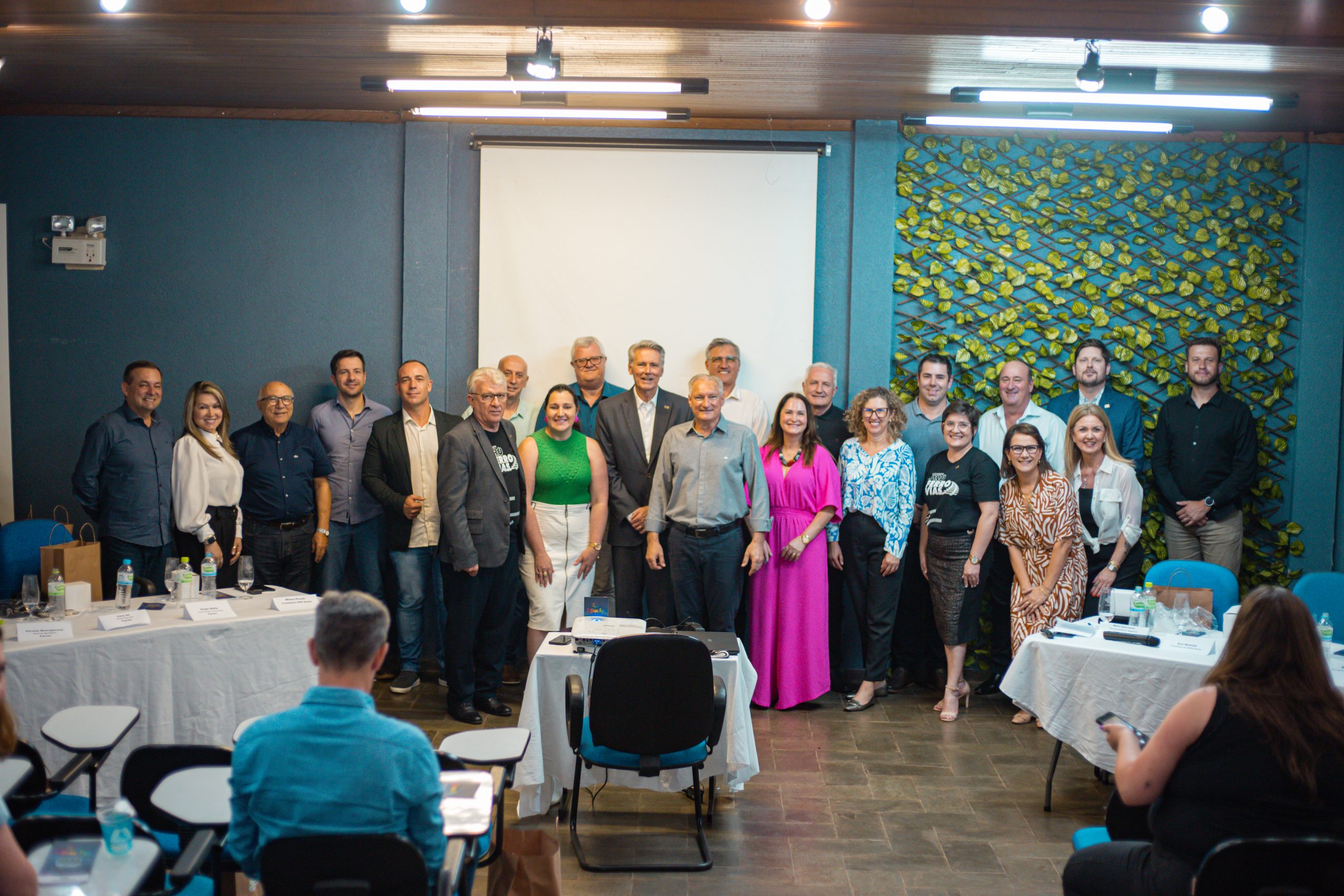 Empresário Vilson Piccoli é eleito Vice-presidente Regional Oeste da FACISC