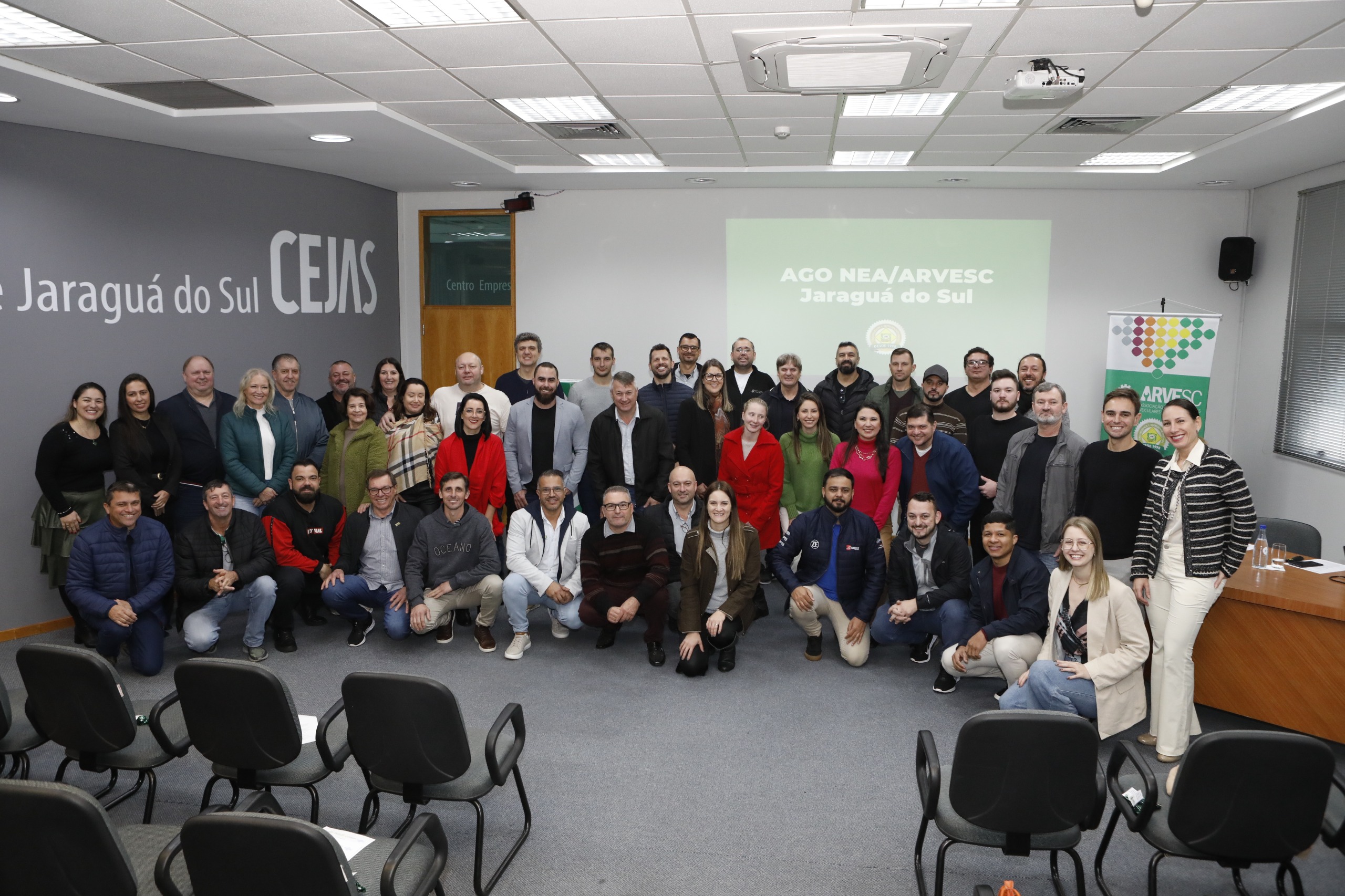 Reunião de Empresários em Jaraguá do Sul: União e Inovação na Reparação Automotiva Reunião de Empresários em Jaraguá do Sul: União e Inovação na Reparação Automotiva