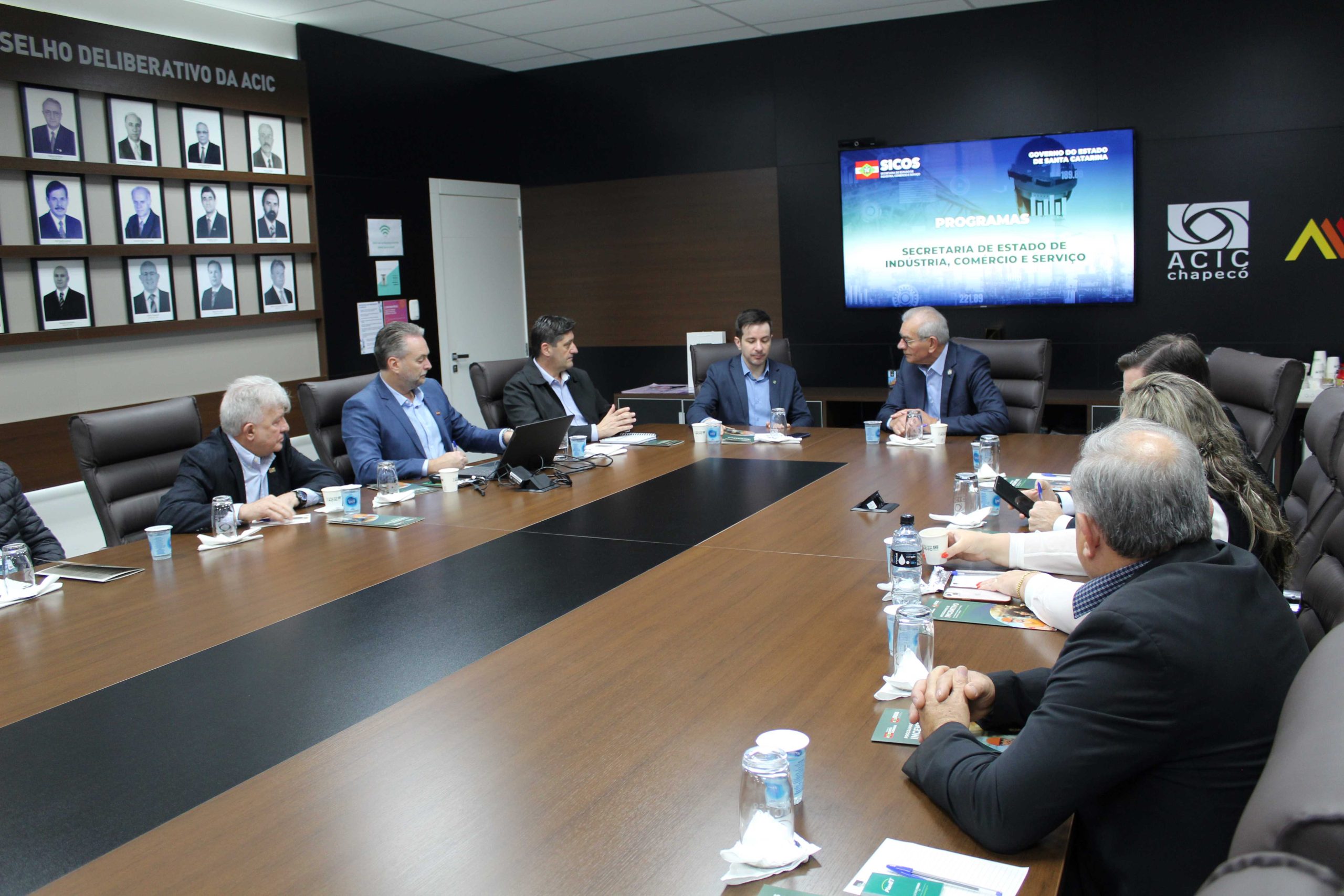 ACIC recebe secretário Silvio Dreveck