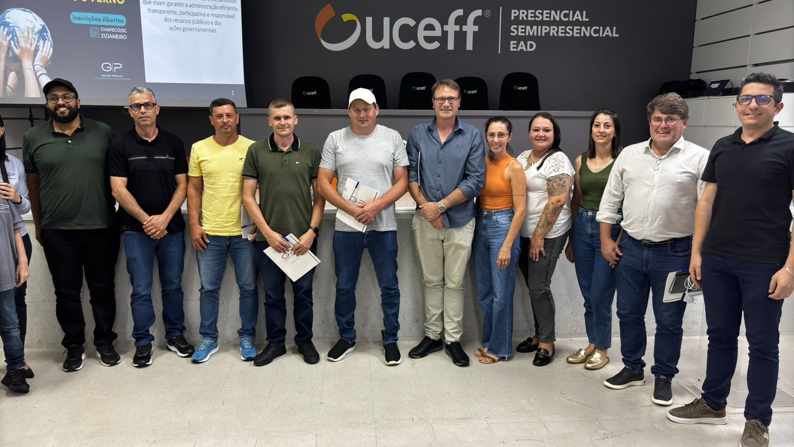 Prefeito Cadore e equipe participam de formação sobre governança municipal em Chapecó