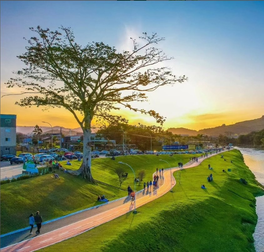 Parque à beira do Rio também é contenção para enchentes