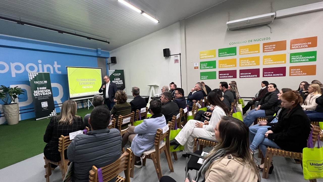 Parcerias com o poder público e impactos do tarifaço à economia em pauta