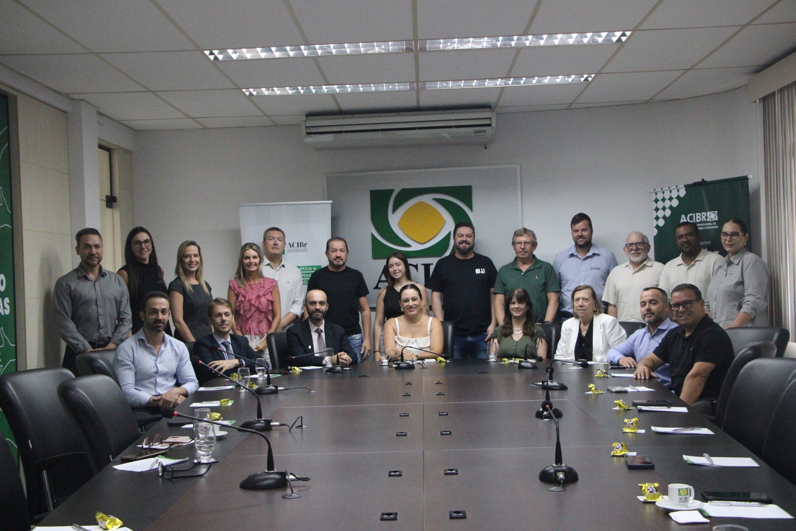 Núcleo de Empresas Contábeis da ACIBr cria grupo de estudos sobre Reforma Tributária Núcleo de Empresas Contábeis da ACIBr cria grupo de estudos sobre Reforma Tributária